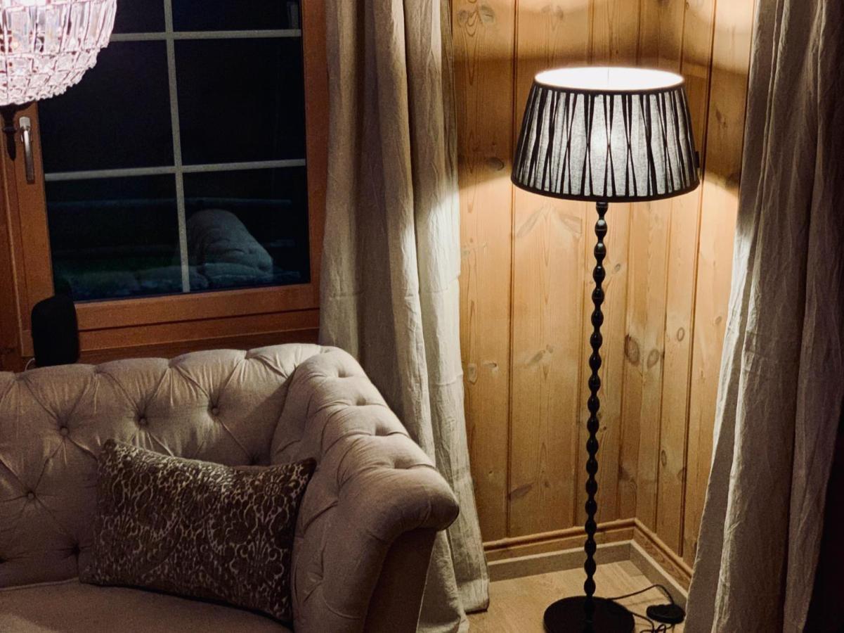 Casa Pasch - Boutique Bed&Breakfast Sumvitg Exterior foto