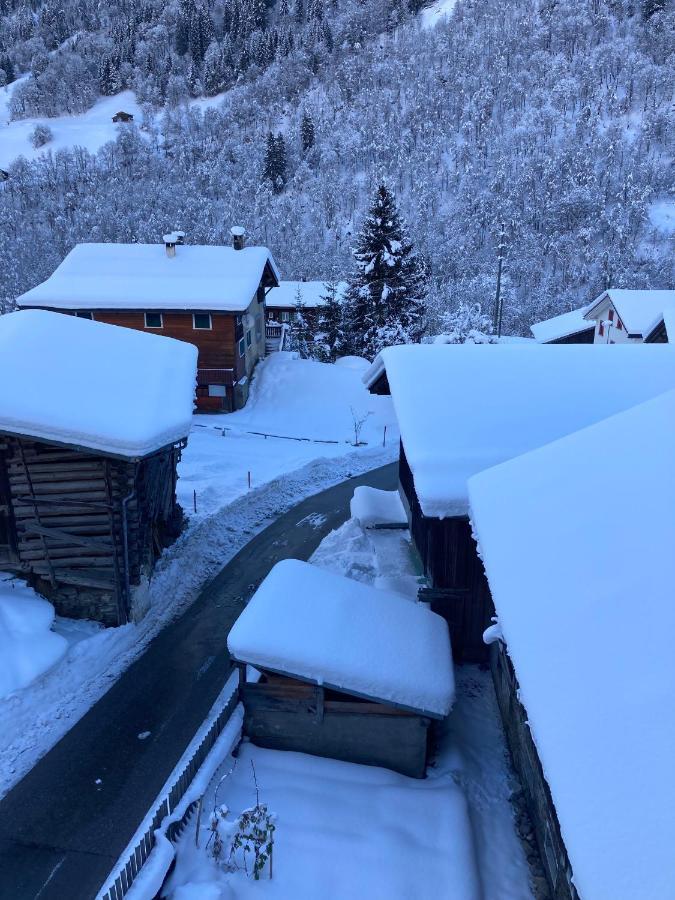 Casa Pasch - Boutique Bed&Breakfast Sumvitg Exterior foto